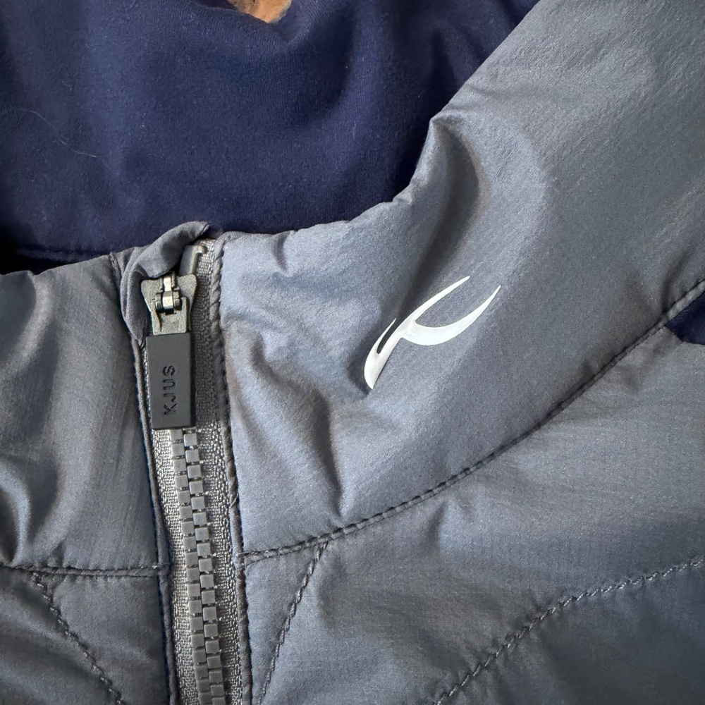 LIKE NEW KJUS Men's Retention Jacket in Steel Grey/Atlanta Blue (Size 48/S) - Picture 5 of 11